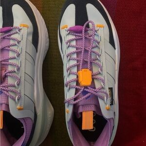 NEW ADIDAS SNEAKERS TRAINERS AVRYN X SIZE 7 MULTI COLOR